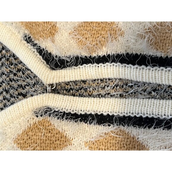 Wishlist S/M Sweater Smock Aztec Soft Buttons Hook & Eye Oversized Outdoors - Picture 11 of 14